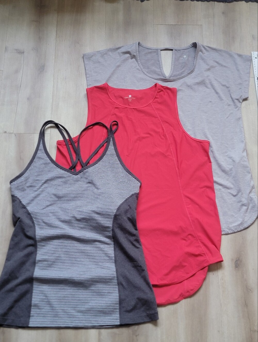 Womens Tuff Athletics Lot, T-Shirt And Tanks